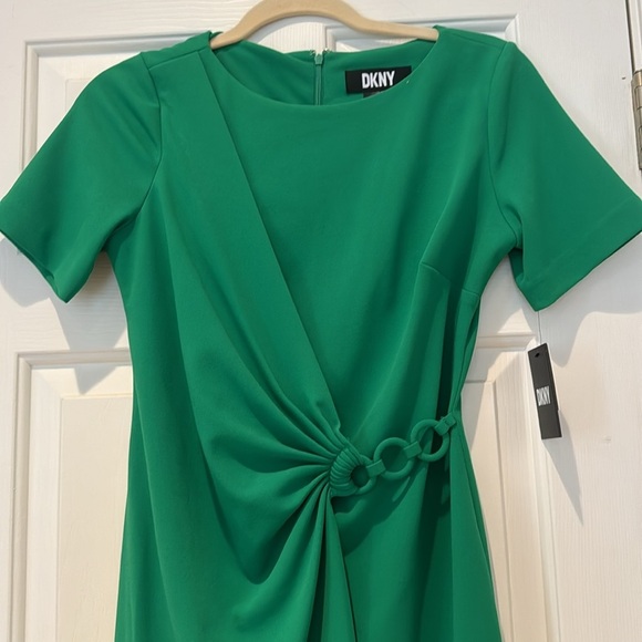 Interview/cocktail Wrap green dress - Picture 1 of 7